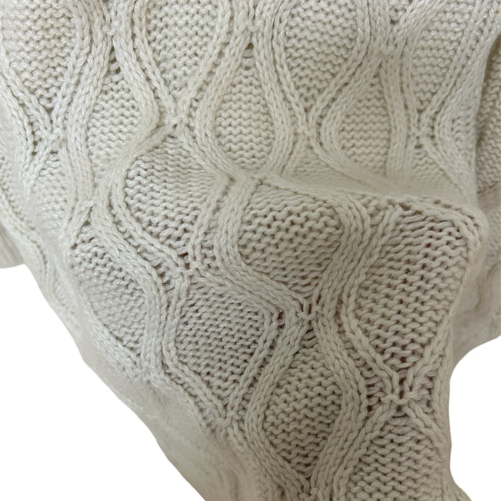 Ann Taylor Loft Cable-knit Pullover Sweater in Ivory/Cream (soft wool blend) - Picture 4 of 12